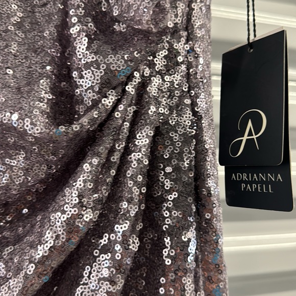 New Evening Gown - Picture 2 of 4